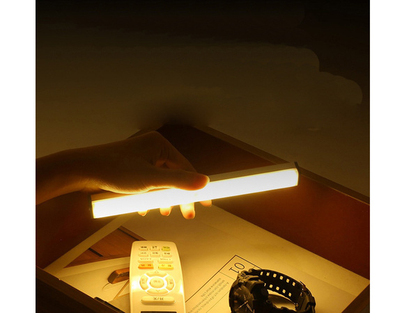 Lumière autocollante pour rail d'armoire
