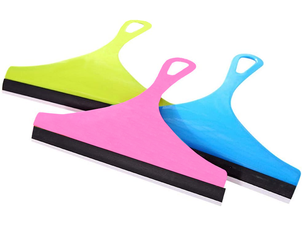 Essuie-vitre avec poignée pour l'eau de vitre