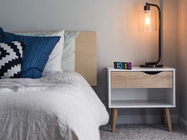 DIGITÁLNÍ BUDÍK ELEKTRONICKÝ TEPLOMĚR BAREVNÝ BUDÍK DATUM SNOOZE