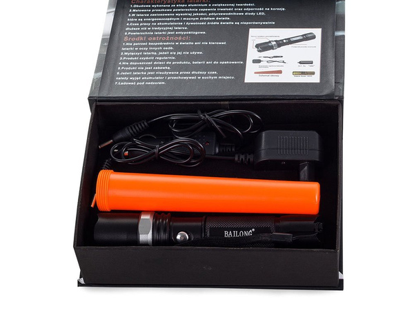 Bailong taktikaline led-torch zoom xml t6 batut