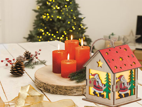 Hölzerne hängende weihnachtsbaumlaterne beleuchtung weihnachtsdekoration mickey