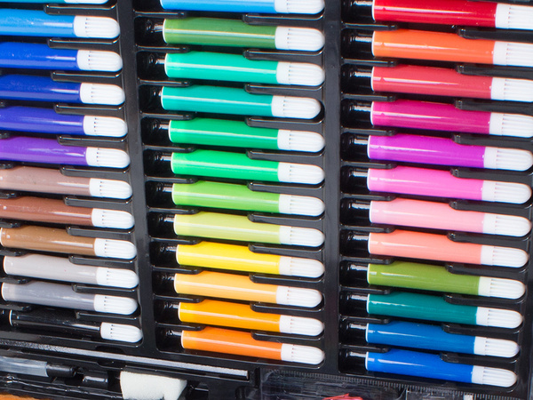 Artist's set for painting in case 150 pcs