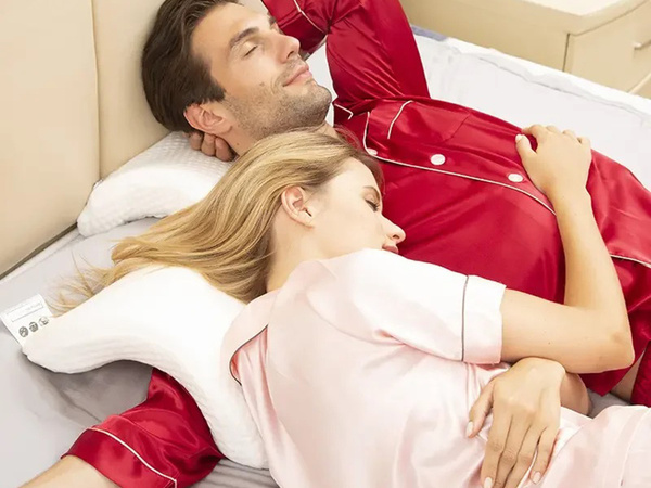 Ortopedski vzglavnik z luknjo za roke za spanje spomin beli lok