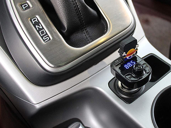 Transmitter fm sd mp3 bluetooth polnilnik 2xusb