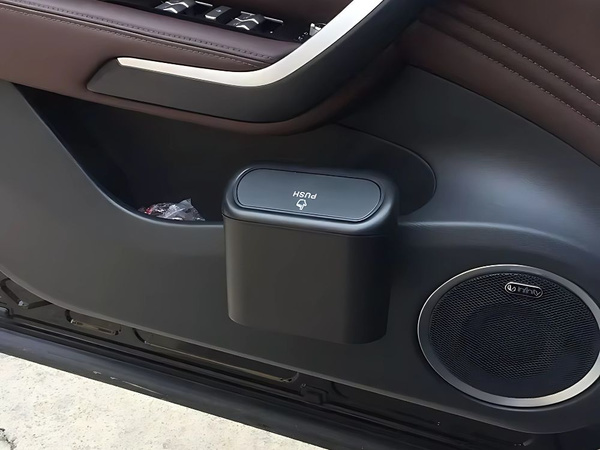 Mini papelera para puerta de coche