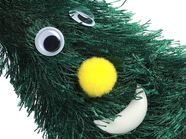 Dejošana ziemassvētku eglīte dziedāšana dziedāšana dziedāšana spēlē dāvanu gaismas smieklīgi pirmdiena