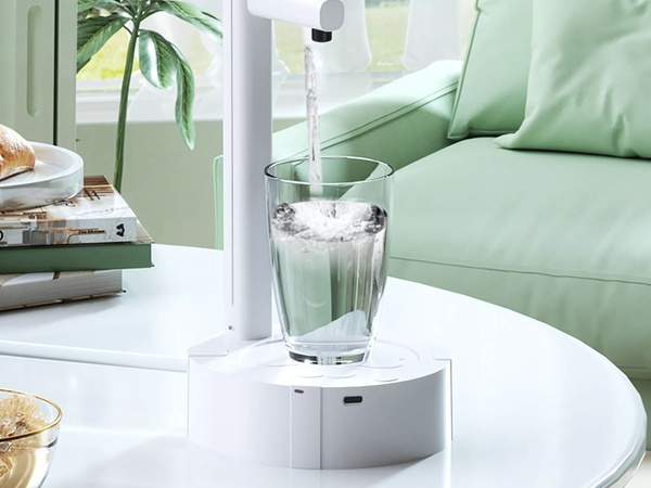 Wasserspender automatische druckknopfpumpe mit schlauch für kanne usb