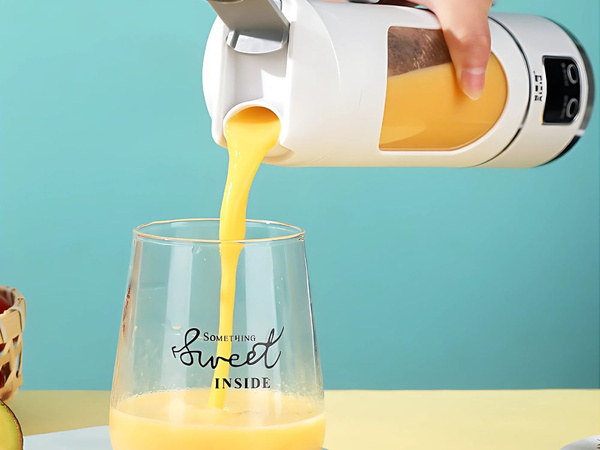 Blender mit Mixbecher, kabelloser Smoothie-Mixer, tragbar, USB-Anschluss, Mini