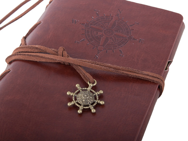 Ceļotāja piezīmju grāmatiņa dienasgrāmata retro vintage