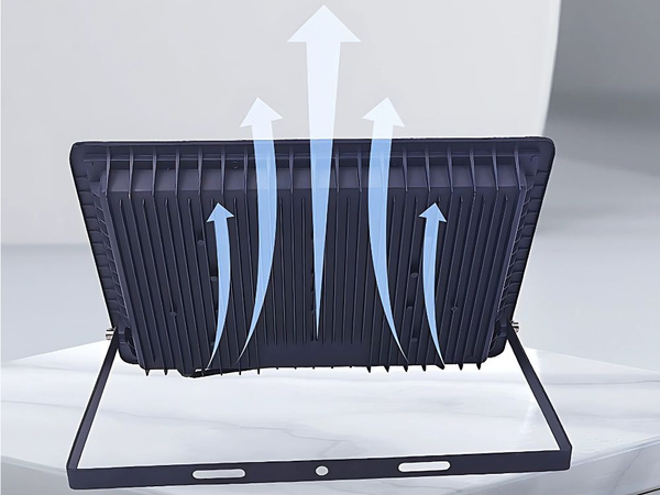 REFLEKTOR HALOGÉN REFLEKTOR LED 50W 6000K KÜLTÉRI VÍZÁLLÓ IP66