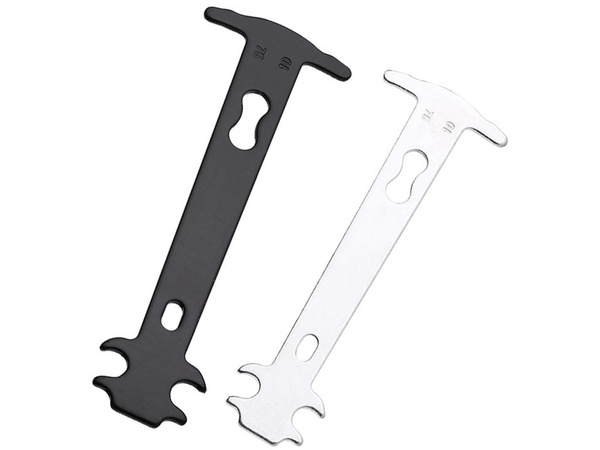 Gauge measuring instrument for measuring the wear of a bicycle chain