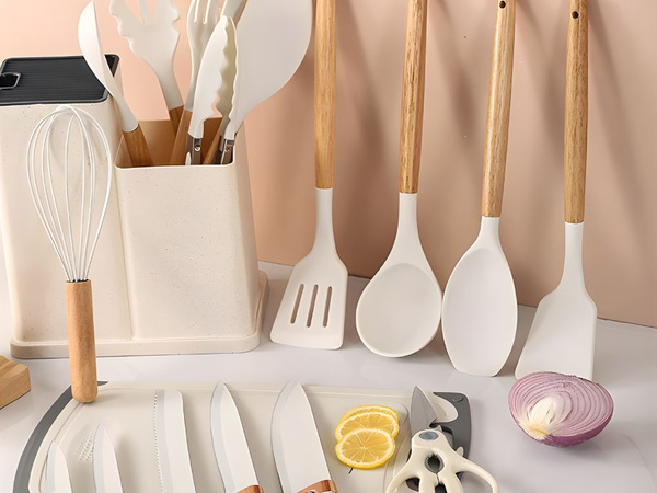 12-piece kitchen knife set with utensils and cutting board knife block stand set