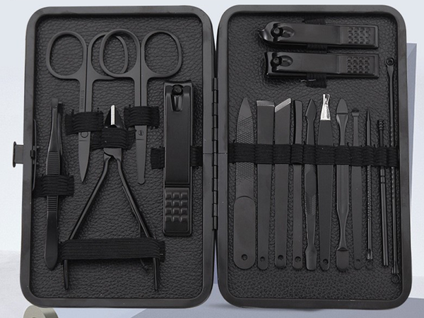 Zestaw do paznokci przybornik manicure pedicure etui cążki 18 elementów