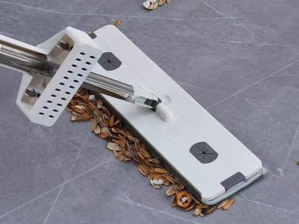 Mopa plana de microfibra con escurridor y cubo plegable desmontable para suelos.