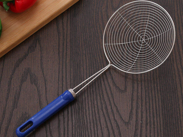 Cedzak lžíce sitko chochla do smażenia do pierogów frytek szumówka kuchenna