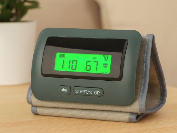 Elektriline õla-vererõhumõõtja automaatne pulsi ja vererõhu mõõtmine