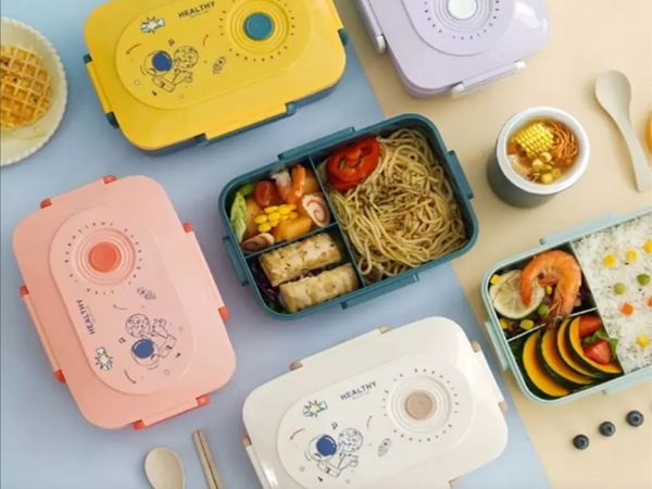 Lunchbox breakfast container lunch with compartments cutlery
