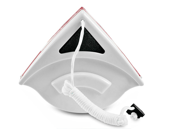 Double-sided window washer with magnetic wiper