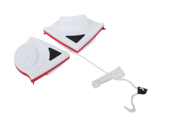 Double-sided window washer with magnetic wiper