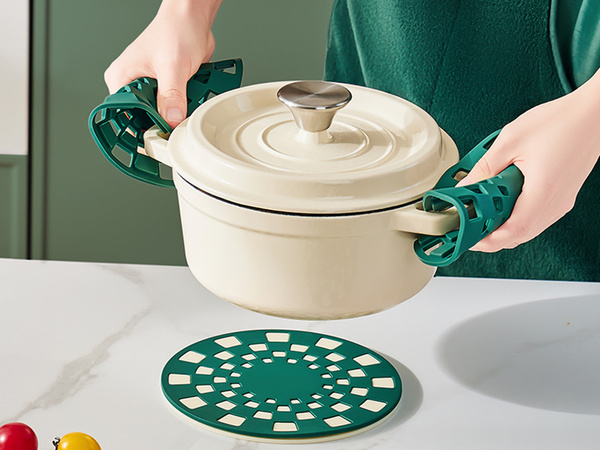 2pcs pots and pans silicone stovetop saucer tray