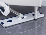 Mopa plana de microfibra con escurridor y cubo plegable desmontable para suelos.