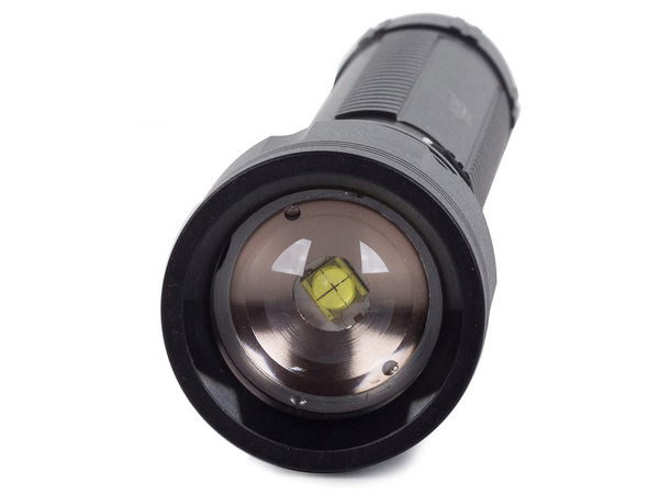 Lanternă tactică bailong zoom puternic cree xhp50