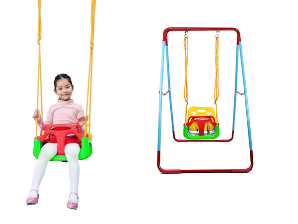 Laste aia kiik lille iste köiega puu külge