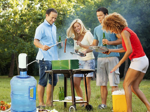 Elektrický dávkovač vody s čerpadlem