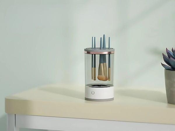 Suport de spălare pentru curățarea, spălarea și uscarea periilor și bureților cosmetice usb