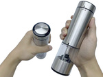 Electric salt and pepper grinder with adjustable coarseness
