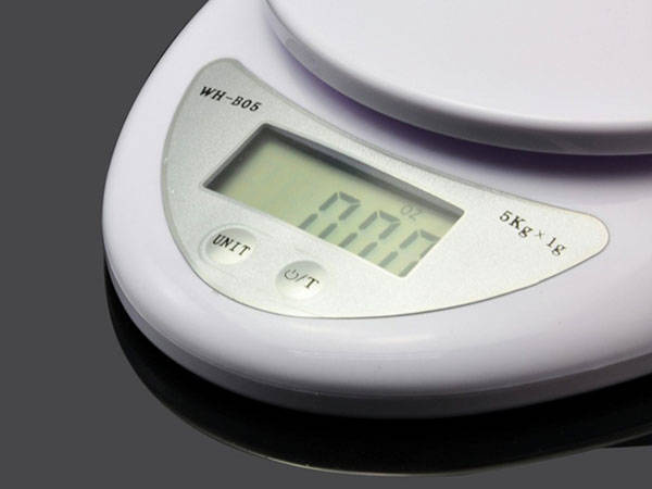 Elektroniskais kuchnes svars ar displeju 5 kg