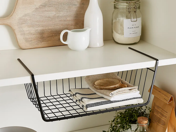 Cesta colgante bajo estante cesta metálica organizador cesta cocina blanco