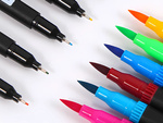SET DE FEUTRES 100 COULEURS FEUTRES AQUARELLE DOUBLE FACE + ÉTUI