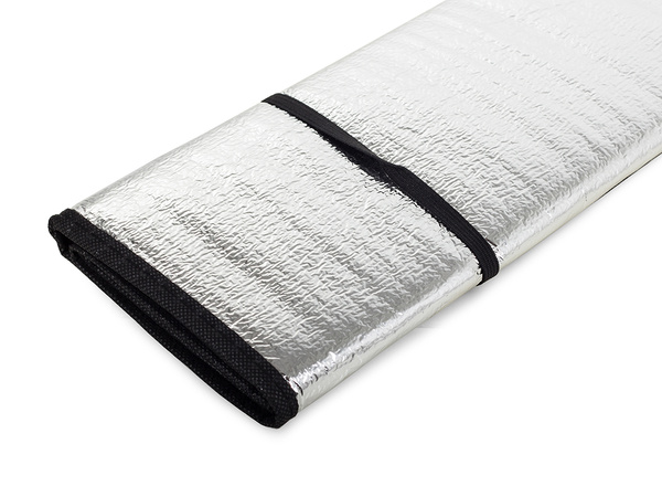 Tapis pare-soleil pour le pare-brise arrière d'une voiture