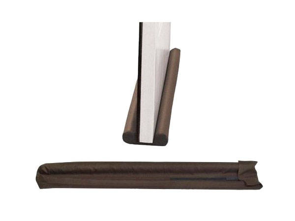 Uksetihend külma tõmbetõkke jaoks tõmbetõkke vastu