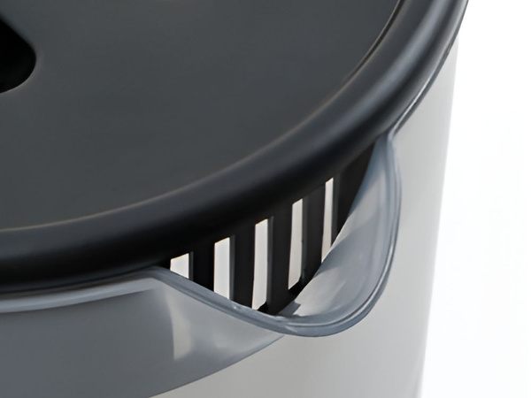 3 literes műanyag kancsó fedéllel víz, gyümölcslé, italok, limonádé tárolásához, nagy űrtartalommal