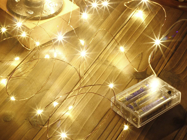 Vadu apgaismojums 100 led ar baterijām 10m balta silta balta