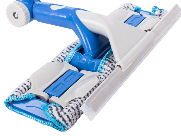 Pranje stekel s teleskopskim brisalcem