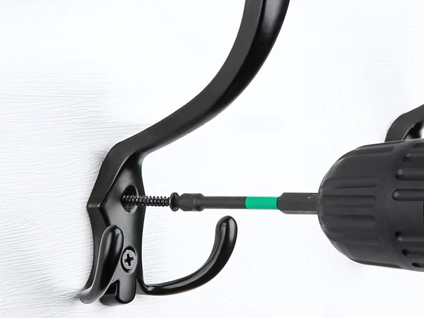 Mustad seinakonksud tugevad konksud rõivastele rätikutele 5 tükki metallist