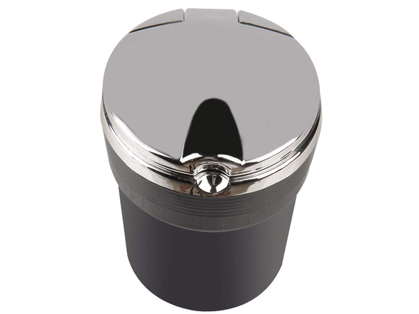 Autós hamutartó vezetett kosár helyett egy csésze