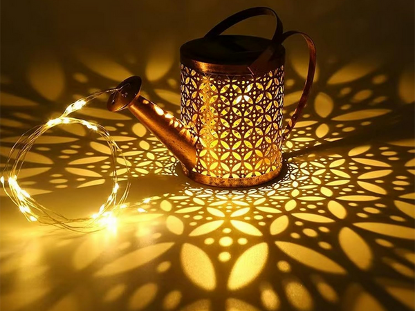 LANTERNĂ SOLARĂ DECORATIVĂ CU LED-URI GARDEN WATERING CAN GARLAND TWILIGHT SENSOR