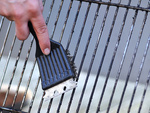 Grille et grattoir 2en1
