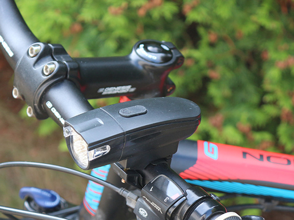 Dviračių žibintai priekiniai galiniai led žibintai