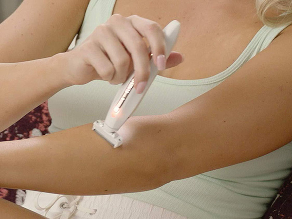 Telo epilátor bikiny holiaci strojček dámy usb