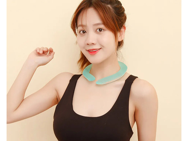 Kakla atvēsinoša aptieciņa aukstajai vasaras kompresei