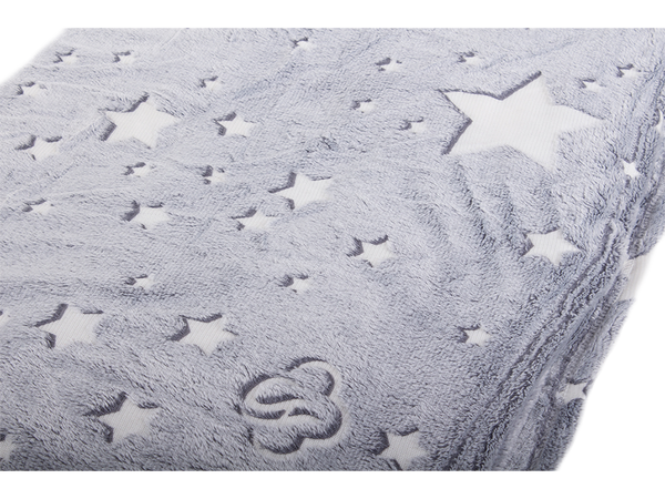 Mäkká prikrývka na posteľ svetlá 150x180