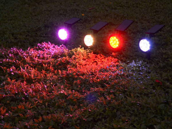 Solárne svietidlo rgbw viedlo záhradnú vianočnú lampu