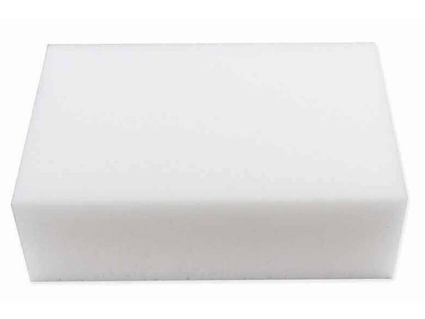 Burvju traipu tīrīšanas sūklis noņem netīrumus jauda