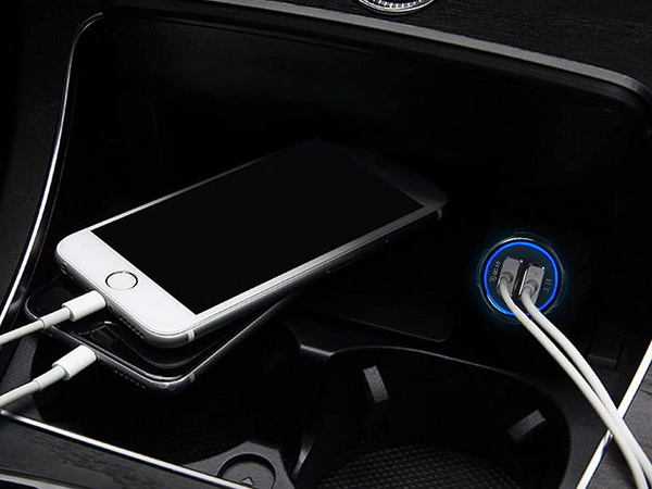 2xusb quickcharge 3.0 automobilinis įkroviklis, skirtas cigarečių uždegiklio lizdui