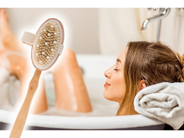 Wet dry body massage brush for the back